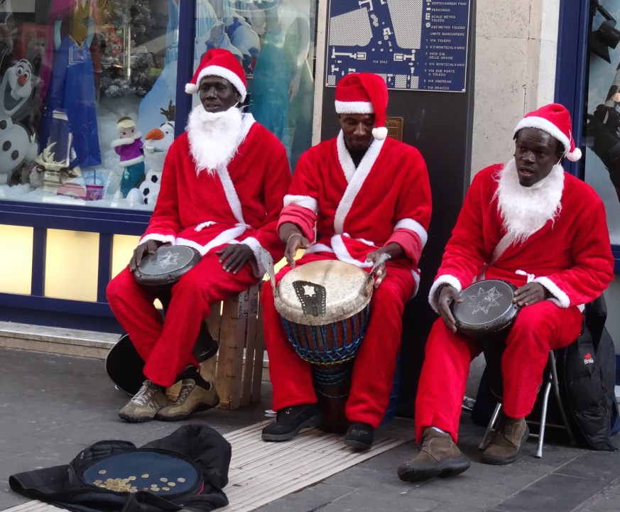 Christmas buskers in Naples