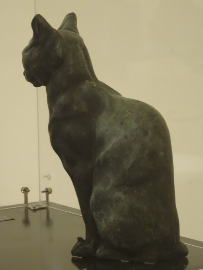 Gatto by Antonio De Val (1895 - 1977)