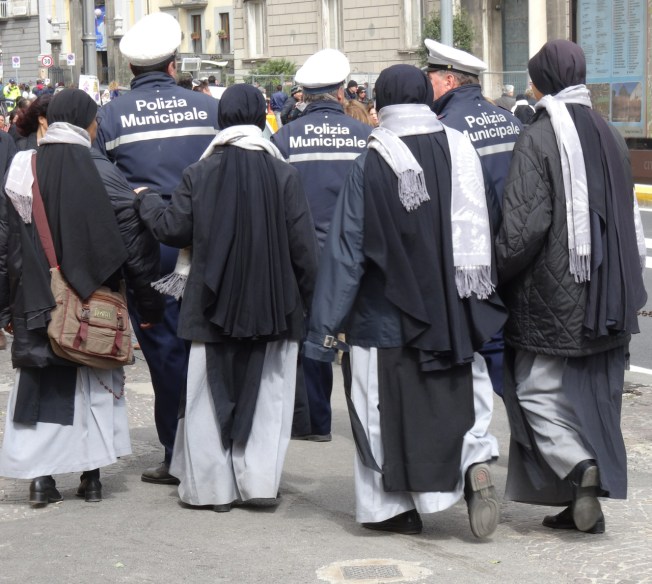Keeping Naples safe for the Pope