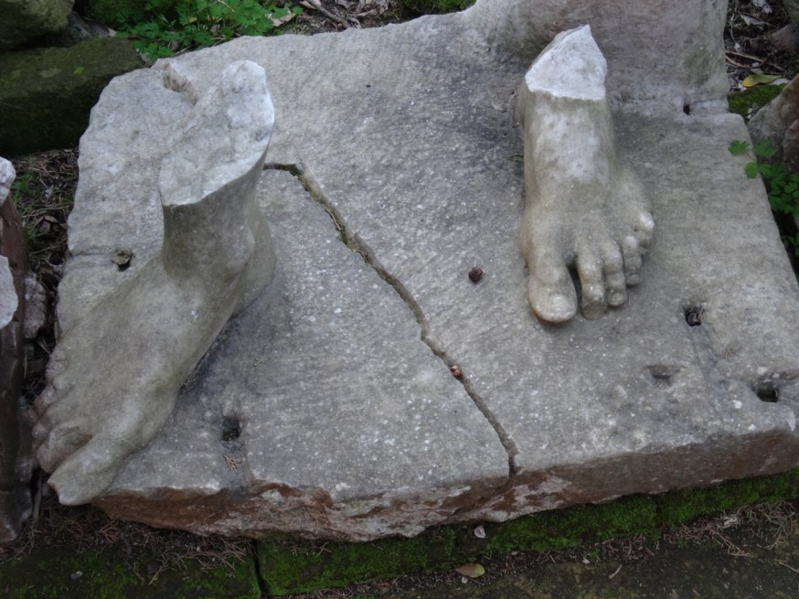 Broken statues around the Anfiteatro Flavio in Pozzuoli