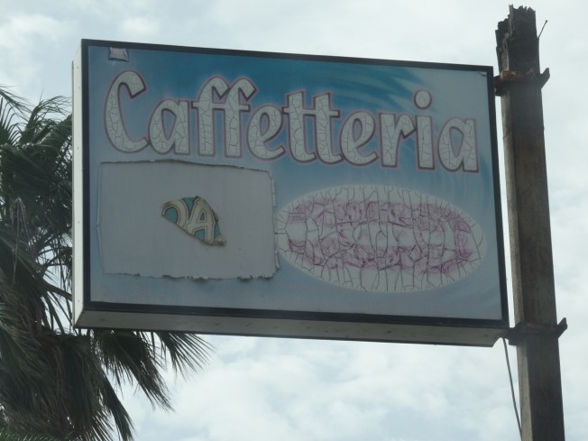 The faded happiness of Lago di Patria