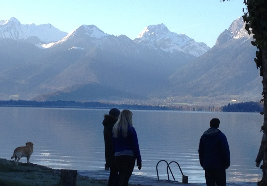 Django arrives with the sun