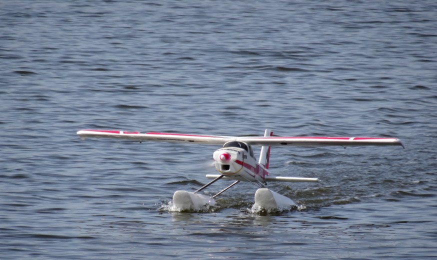 Flying planes on Lago di Patria