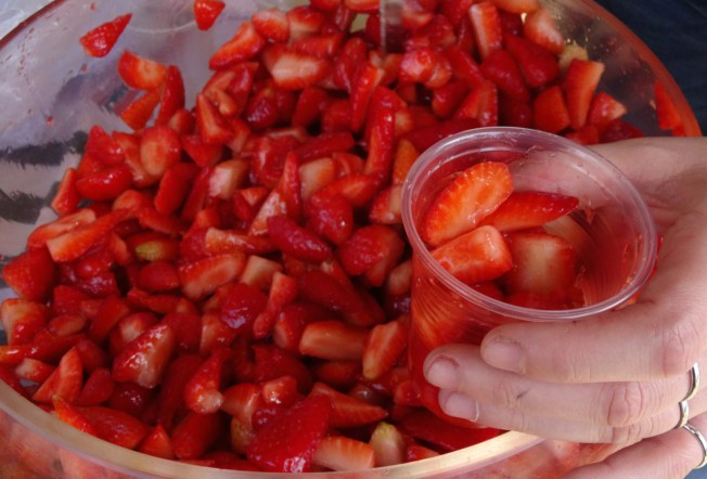 Strawberries coated with lemon and sugar