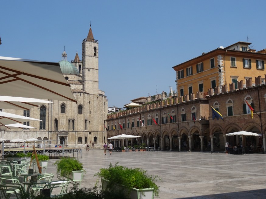 Piazza del Popolo in Ascoli Piceno