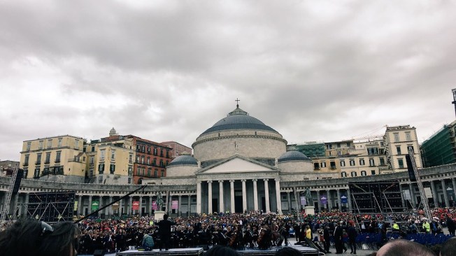 The brave musicians and singers taking part in 'lapiazzaincantata' - Naples, Italy