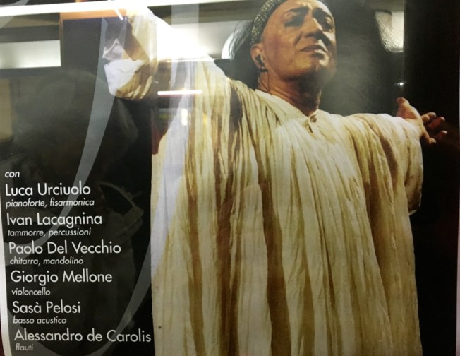 Poster advertising Peppe Barra's Concerto d'Amore in Naples, Italy