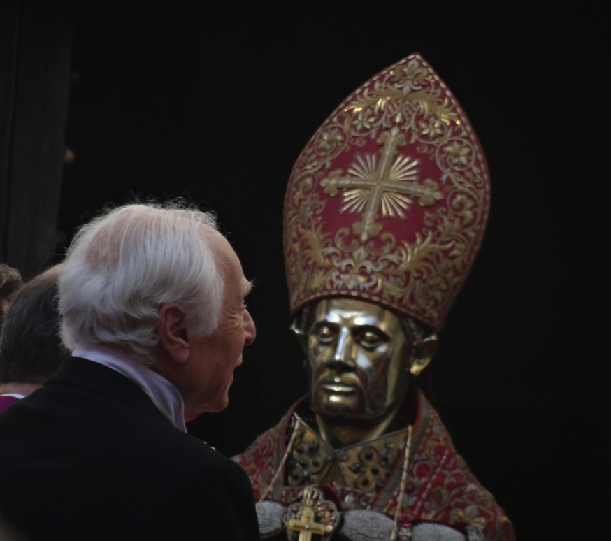 San Gennaro emerges into the light