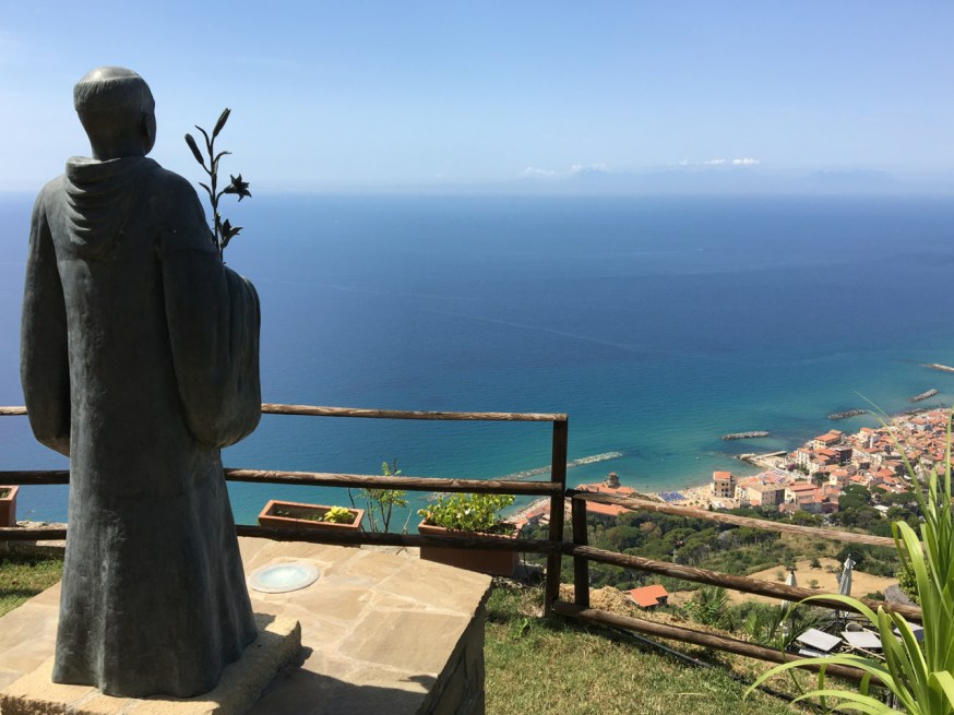 A statue in Castellabate commemorating the foundation of the Abbey of the Santissima Trinità in 1011 in Cava di Tirreni which led to the arrival in the area of Abbot Costabile Gentilcore in 1123. He built the fortified castle (Castellabate) to help protect the locals from the Saracen attack