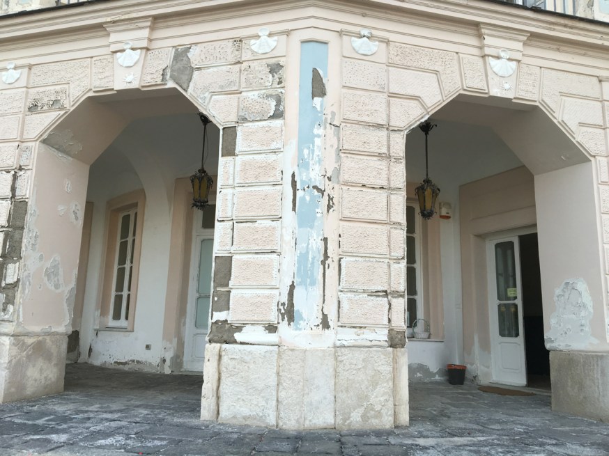 The walls of La Casina Vanvitelliana