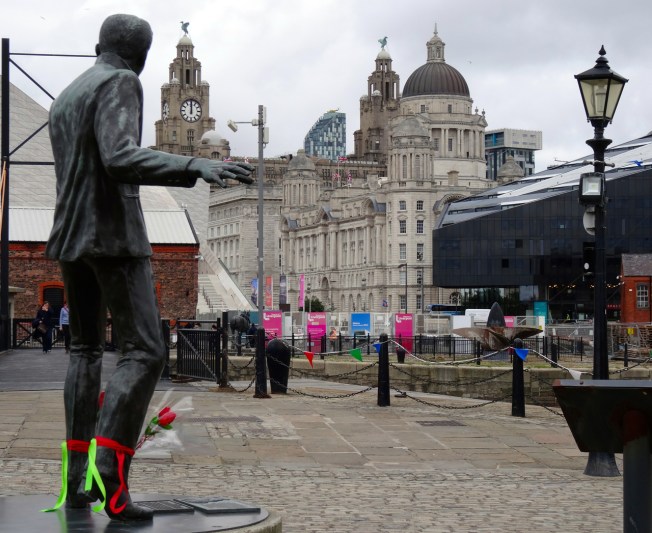 Liverpool - Billy Fury to the Royal Liver Building